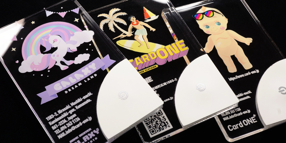 フルカラー+白印刷ではイラストや写真も綺麗に再現。